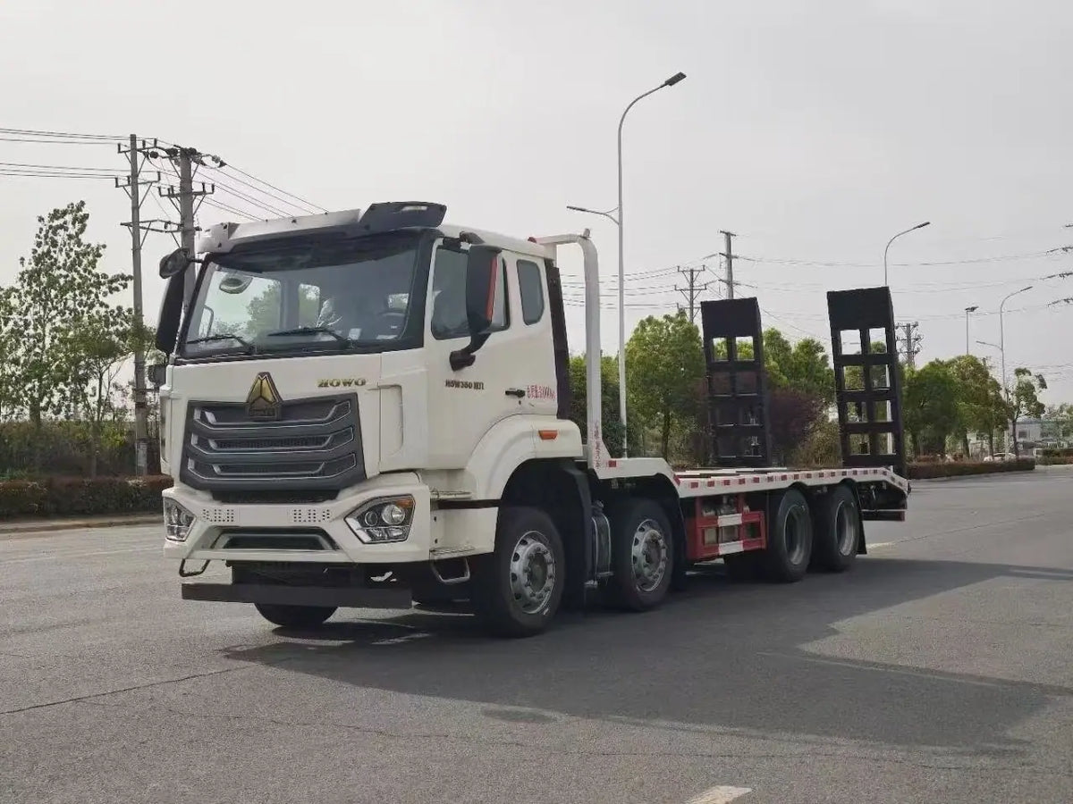 Flatbed Equipment Transport Truck